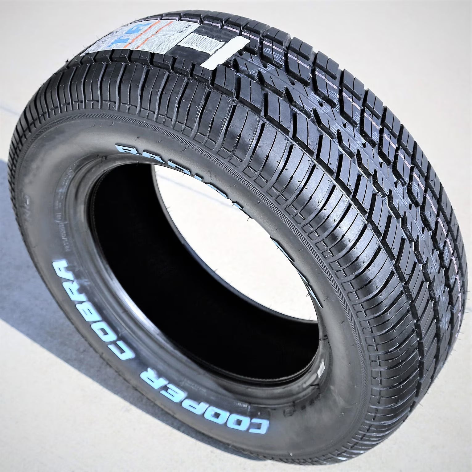 Cobra Radial G/T All Season P255/60R15 102T Passenger Tire